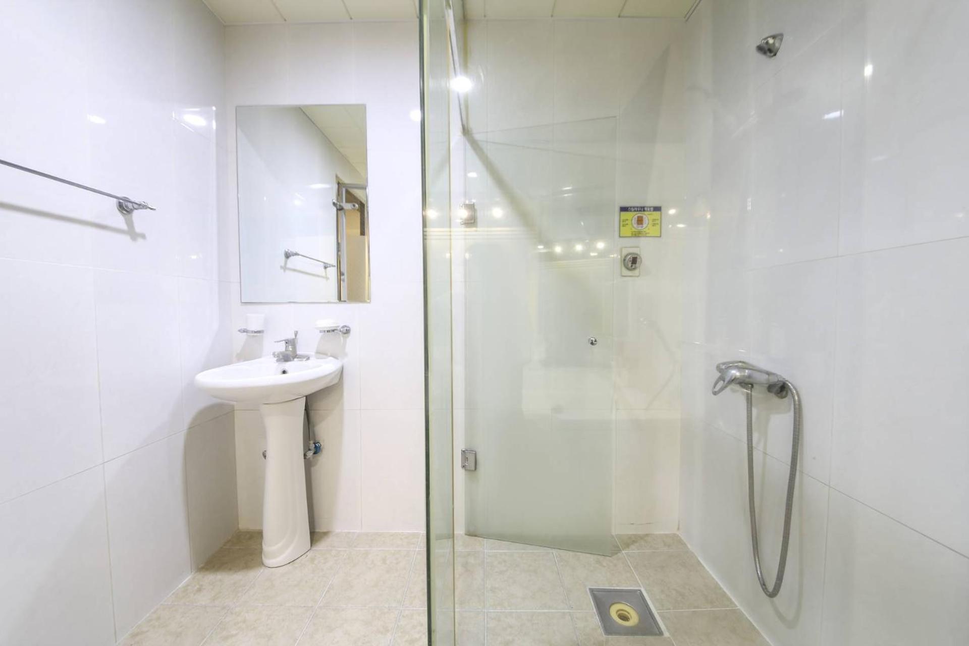Q5 Hotel Busan Songdo ภายนอก รูปภาพ