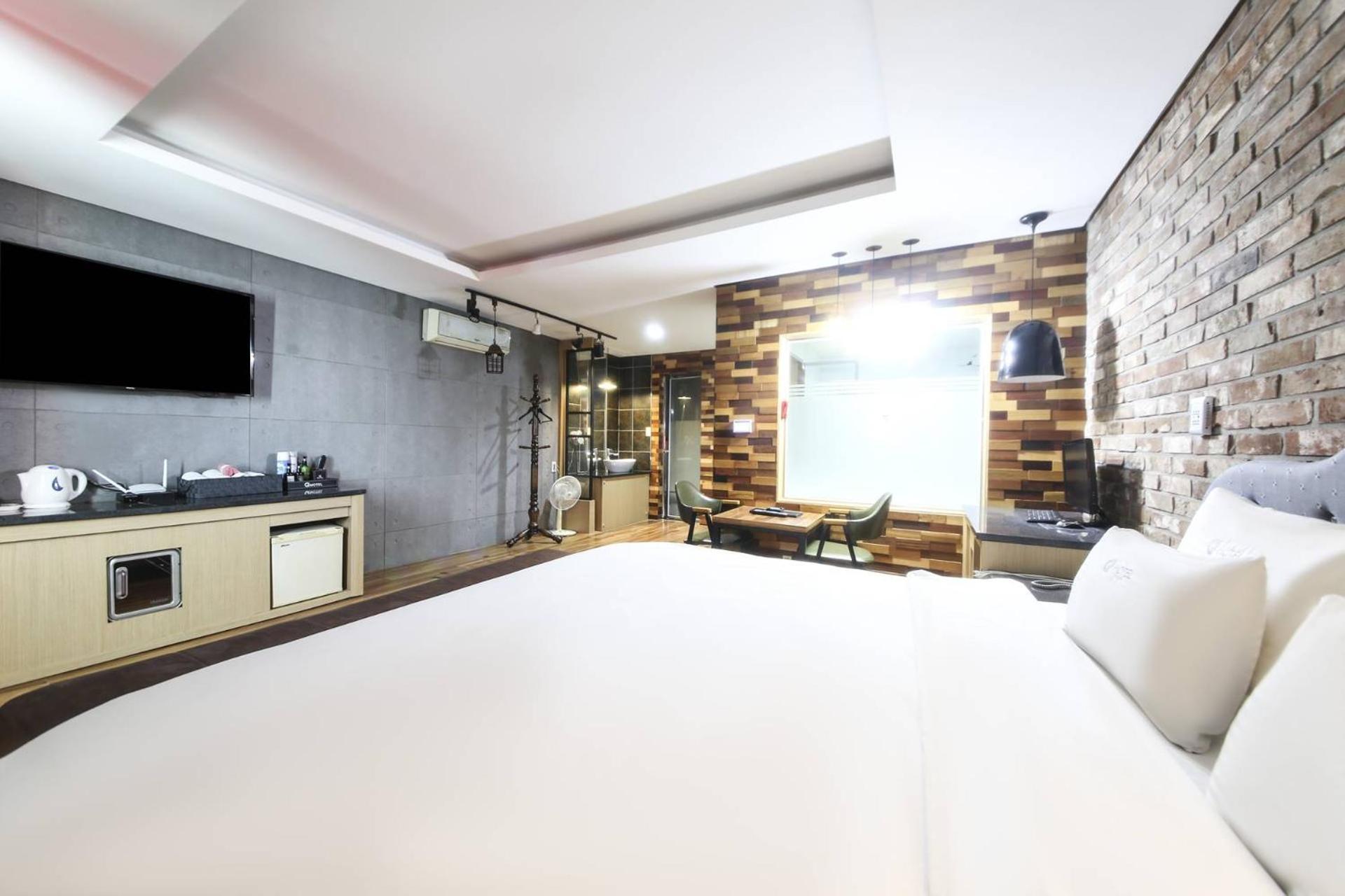 Q5 Hotel Busan Songdo ภายนอก รูปภาพ